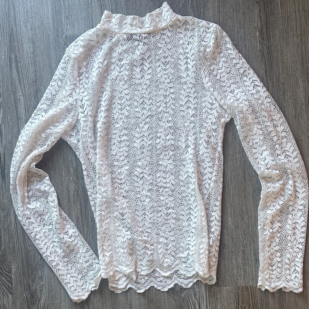 Chic White Lace Women's Blouse